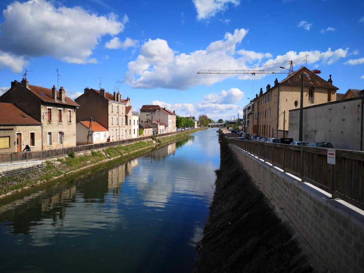 Au 4 Le Long Du Canal Avec Parking Apartment ดีจอง ภายนอก รูปภาพ